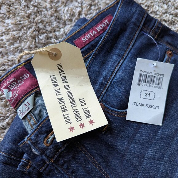 Lucky Brand Sophia Boot jeans - Picture 2 of 4